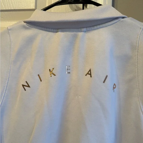 Women’s Nike Air White Zip-Up Jacket - Picture 8 of 9